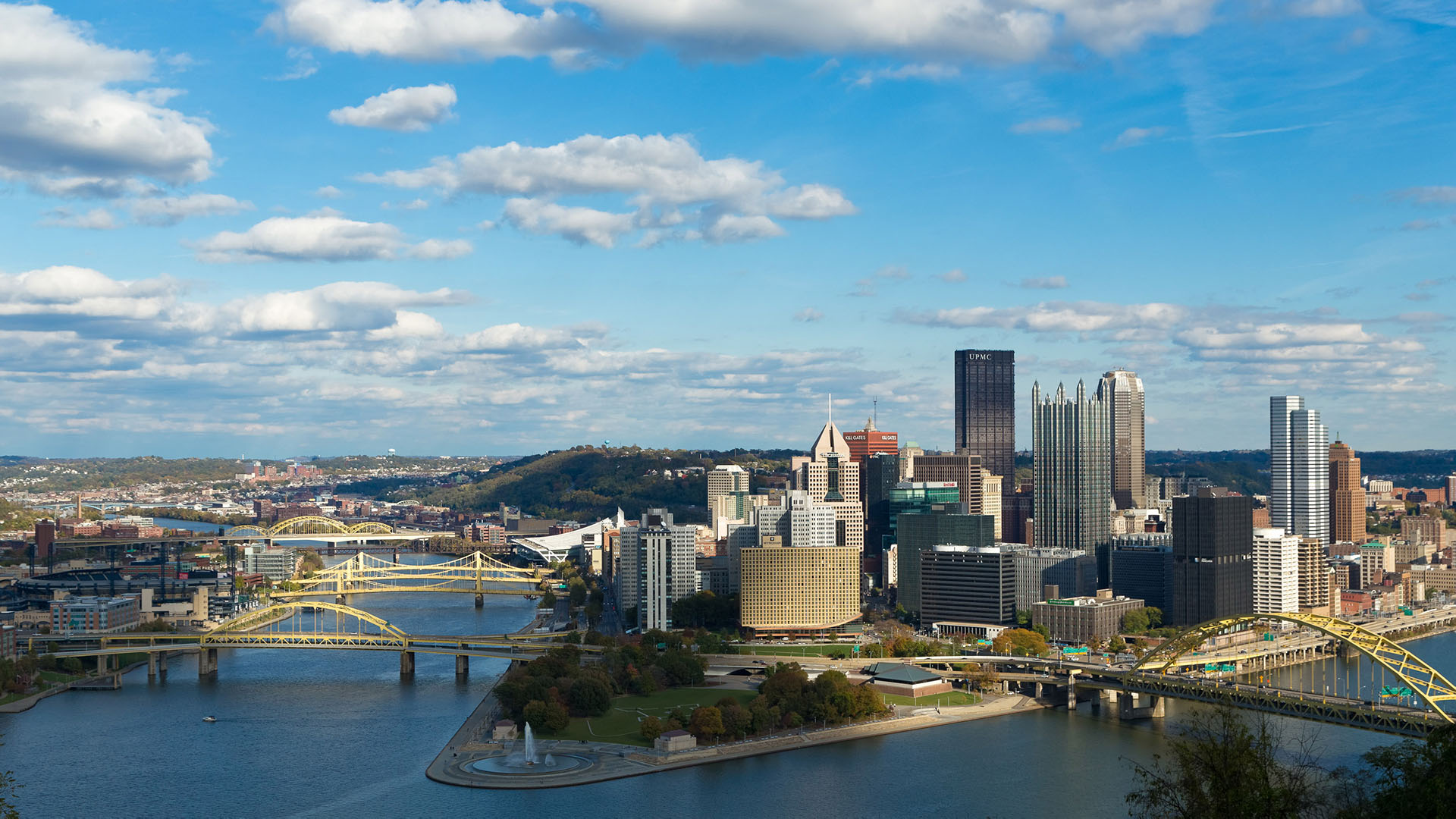 Pittsburgh urban wallpaper of a city skyline afternoon during the day